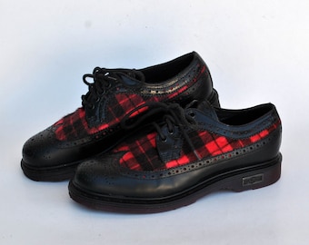 Style britannique goth rock punk chaussures noir et rouge oxford cravate en cuir casual femmes chaussures taille eu 38 uk 5 us 7 chaussures de selle vintage