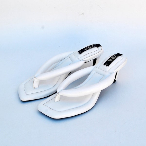 white japanese sandals light weight slippers shoes slides y2k platform flip flops summer stilleto slides eu 36 uk 3 us 5 vintage thongs