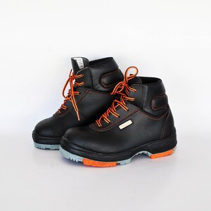 Ladies caterpillar boots size 4 clearance