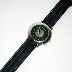 Round neon green watch womens wrist leather waterproof quartz mechanism hand watch retro vintage 90s style black watch clock hand