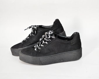 Vintage 90s Suede Platform Sneakers: Black & White Stripe