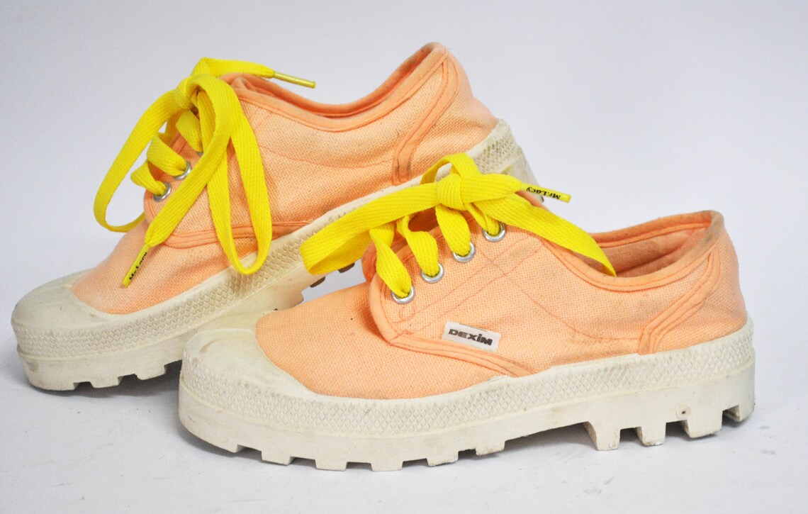 Vintage Peach Canvas Platform Shoes | Chunky Lug Sole Low Top Sneakers | Y2K Retro Casual Shoes | Unisexsize eu 37 uk 4 us 6, foto 2 di 5