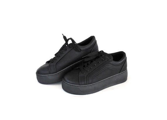 Total Black Platform Sneakers – Chunky Sole Minimal Streetwear Shoes size US 5 EU 36 UK 3