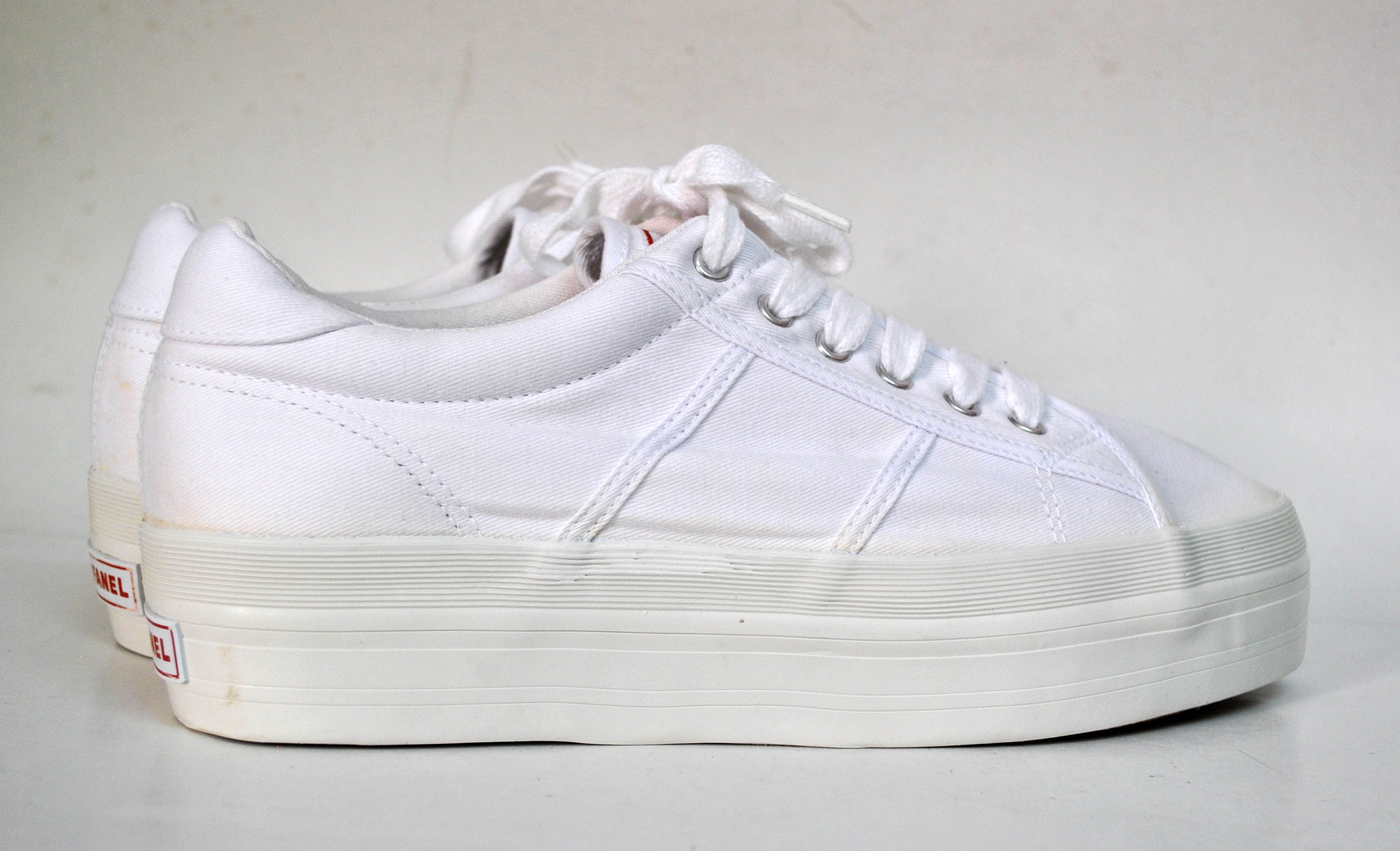 canvas shoes womens white