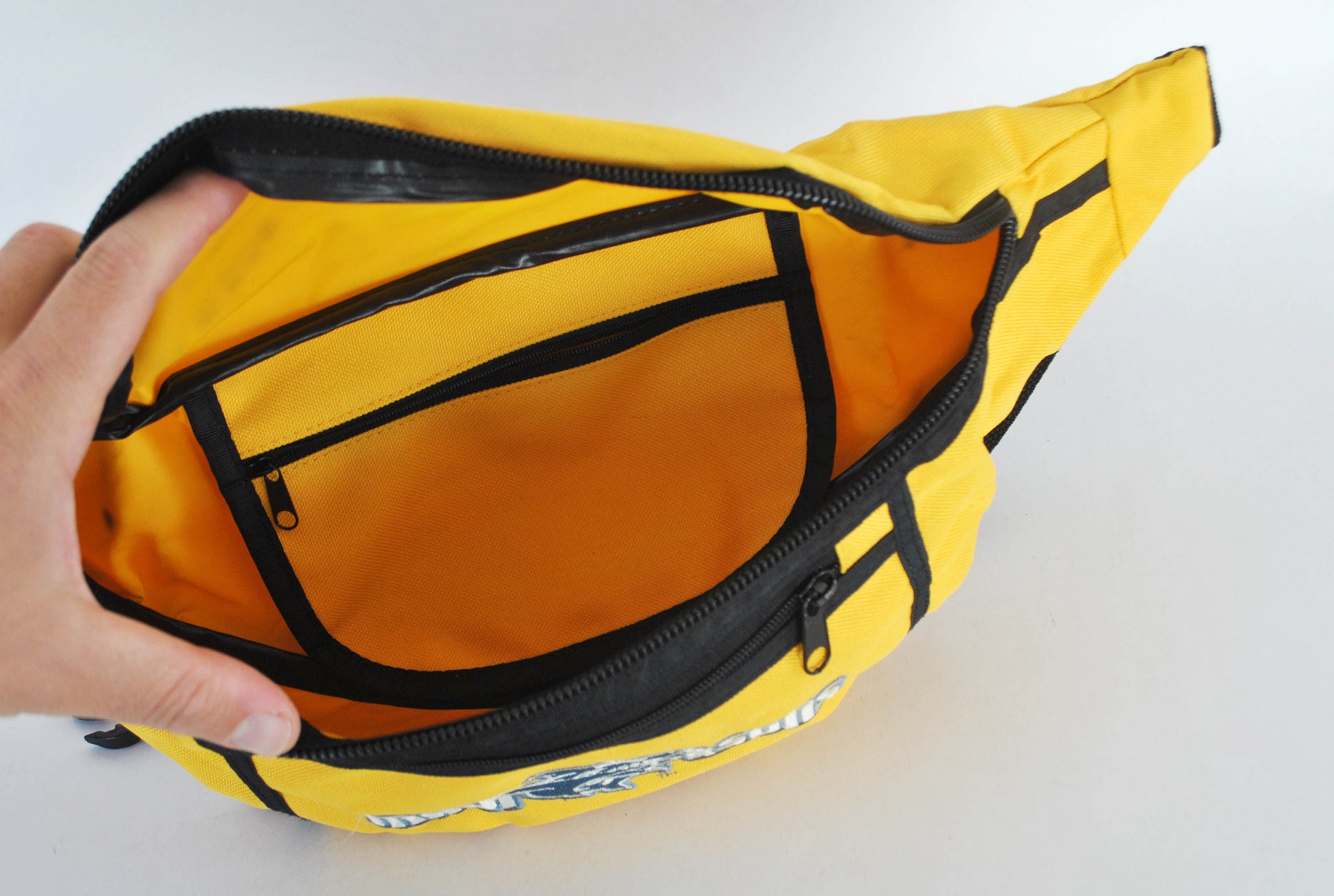 Maui and Sons Large Fanny Pack Vintage Bumbag Shoulder Chest