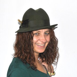 Vintage Olive Green Fedora Hat – Classic Felt Hat with Feather – Retro Gentleman Style image 9