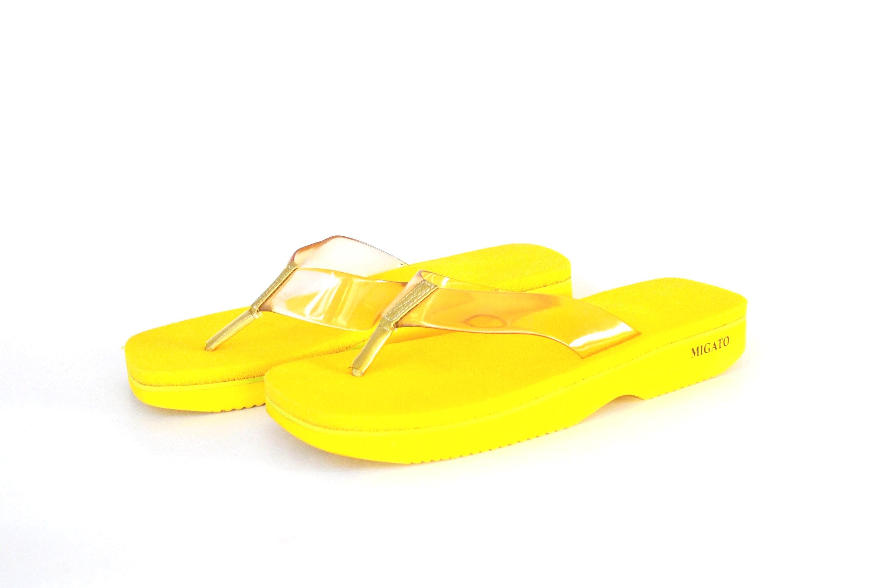 Y2K Yellow Platform Flip Flops – Transparent Strap Jelly Sandals