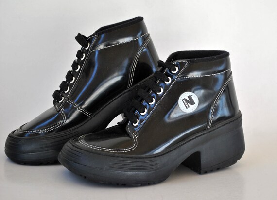 Y2K plateauzolen zwarte sneakers maat EU 38 VK 5 VS 7 plateaus jaren 90 plateauzolen buffellaarzen vintage glanzende leren damesschoenen platform Etsy Nederland
