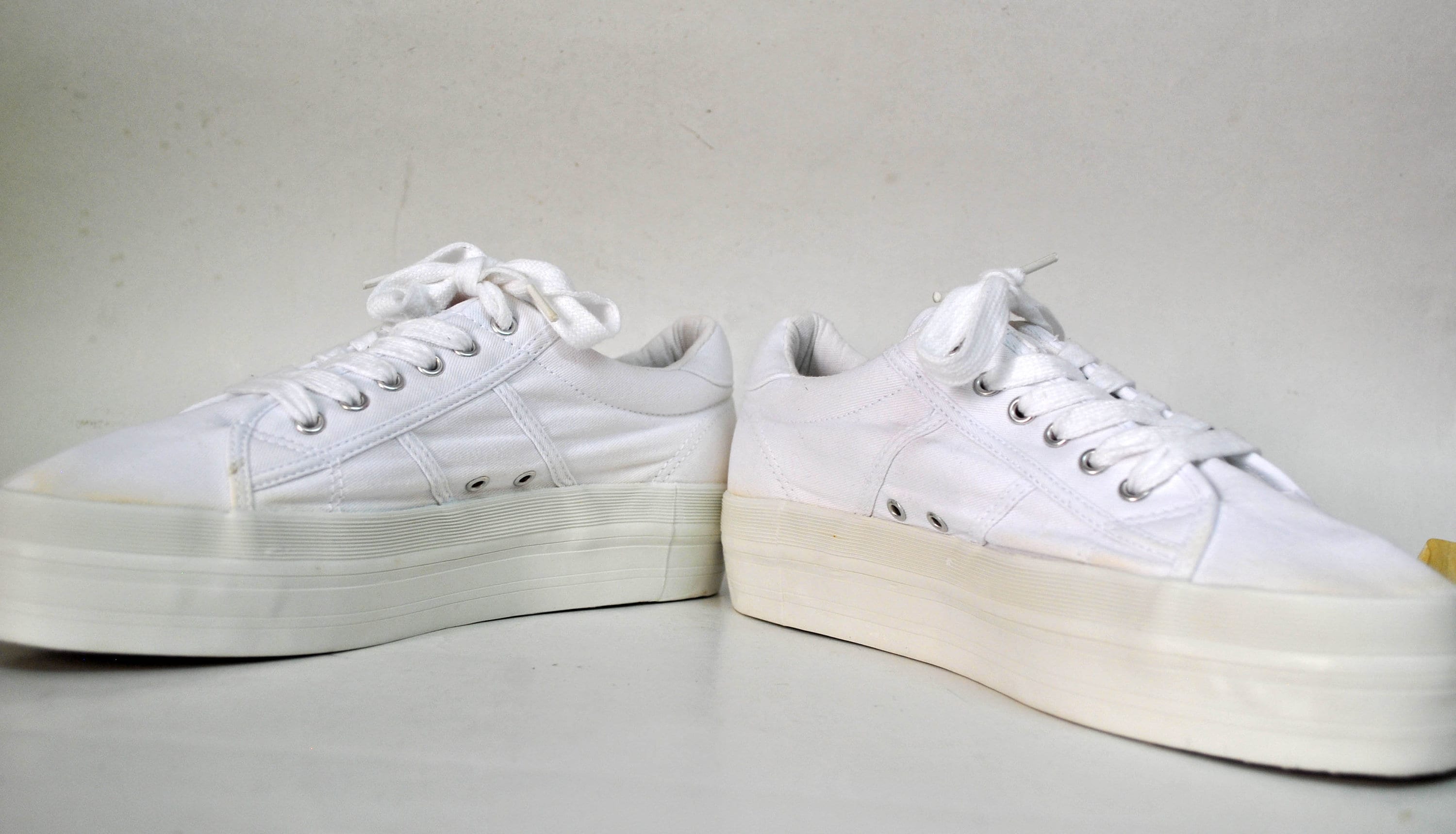 canvas shoes womens white