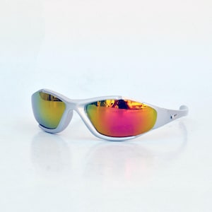 Silver rave sunglasses matrix round sun glasses Rainbow gold lens vintage eye wear 90s round alien y2k club unisex sport cycling futuristic