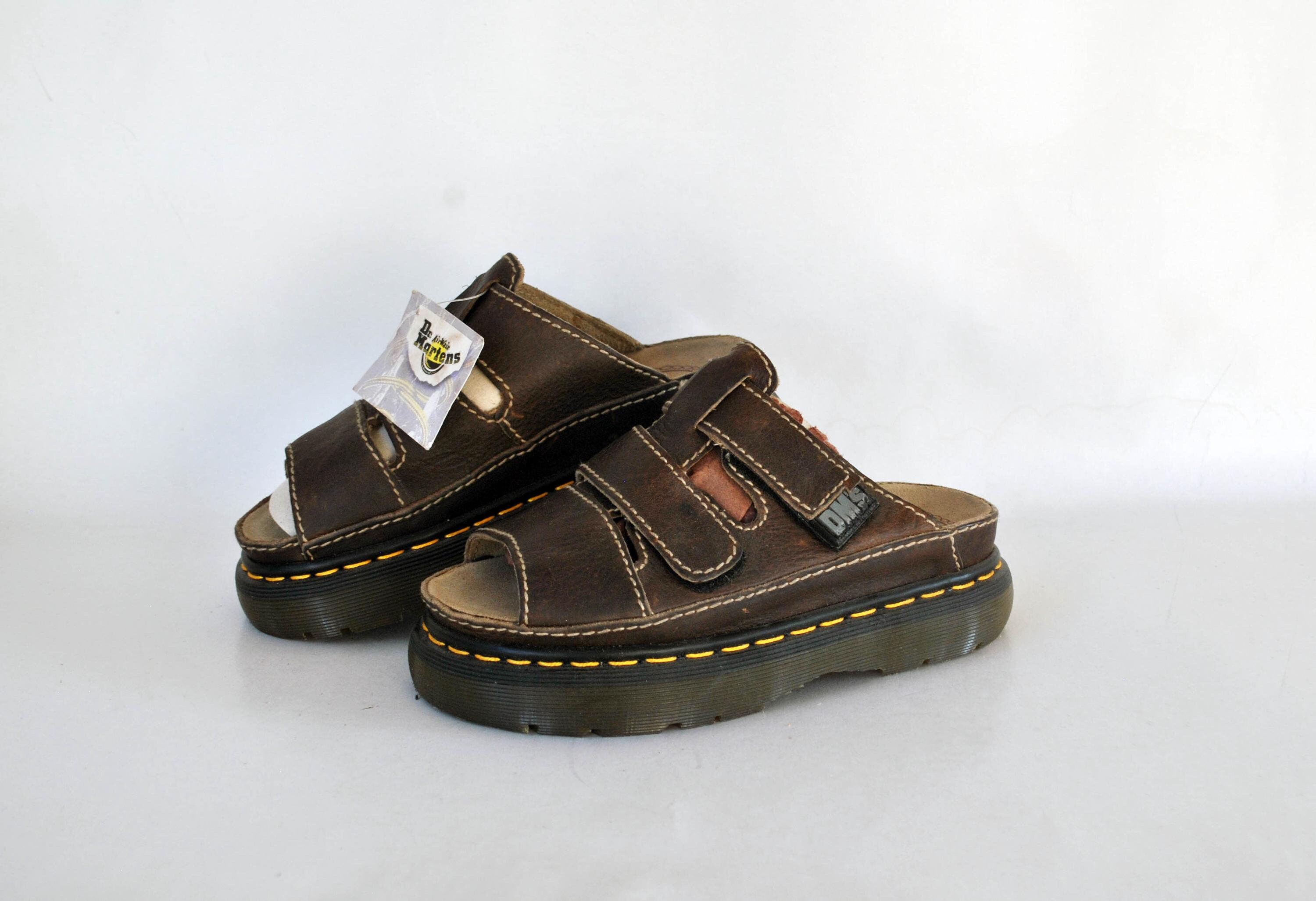 Doc marten sandals size 6 deals
