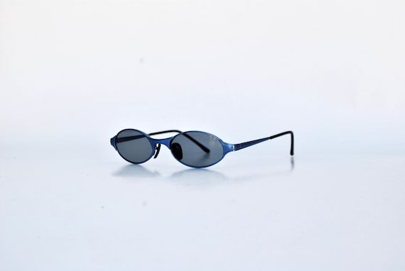 blue silver matrix small sunglasses oval sun glas… - image 1