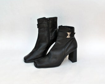 Leather Heeled Ankle Boots Lug Soles ribbed Sock shoes high heeled boots womens shoes total black with heel Ankle size eu 40 Uk 7 us 9