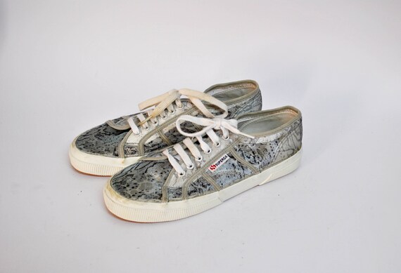 superga size 41