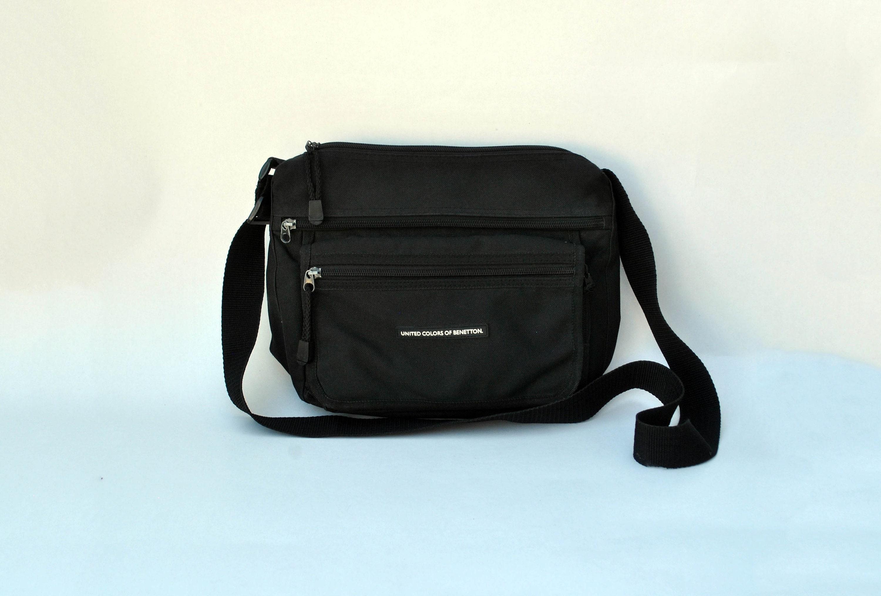 United Colors of Benetton Messenger Bag - www.darkroomclicks.com