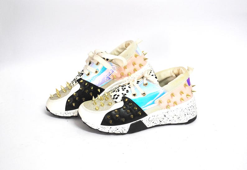 Chunky Studded Sneakers – Platåskor med statementmönster – Retro Streetwear Sneakers – Unisex Modeskor Storlek EU 40 UK 7 US 9 bild 1