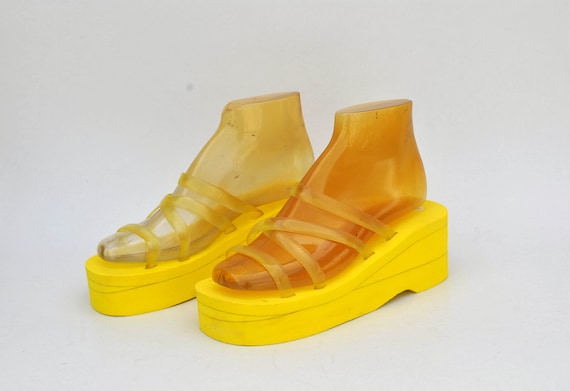 y2k yellow Foamy platform slippers japanese sanda… - image 1