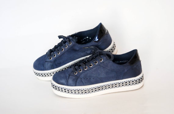 superga dark blue