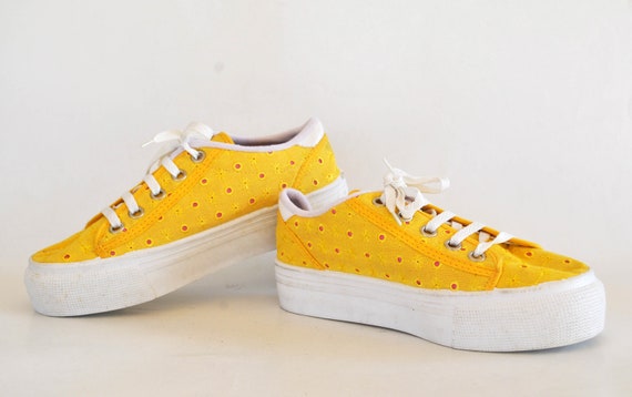 Yellow canvas shoes 90s sneakers style flat tie s… - image 4