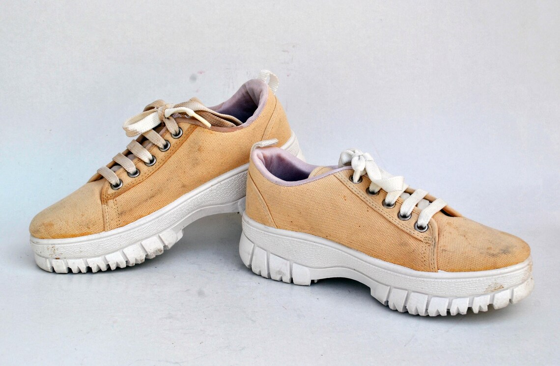 Beige chunky sneakers vintage womens shoes 90s combat sneakers summer canvas shoes size EU 40 uk 7 us 9 low casual shoes platform sneakers, foto 3 di 5