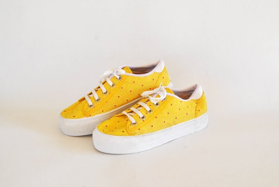 Yellow canvas shoes 90s sneakers style flat tie s… - image 1