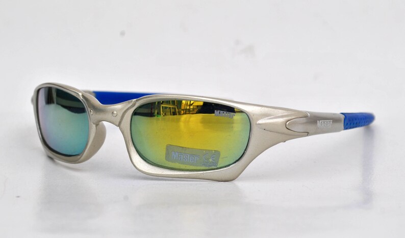 matrix rave sunglasses silver round sun glasses vintage retro eye wear 90s round rainbow lens alien y2k club unisex steampunk futuristic