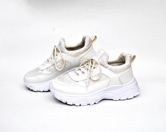 Chunky White Sneakers – Minimal Platform Shoes – Retro Streetwear Sneakers – Unisex Casual Footwearsize eu 39 uk 6 us 8