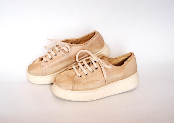 Vintage Beige Platform Sneakers | Minimalist Lace-Up Shoes | Chunky Sole Casual Sneakers | Neutral Tone Footwear size US 8 EU 39 UK 6