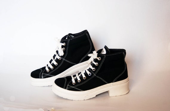 black platform trainers womens
