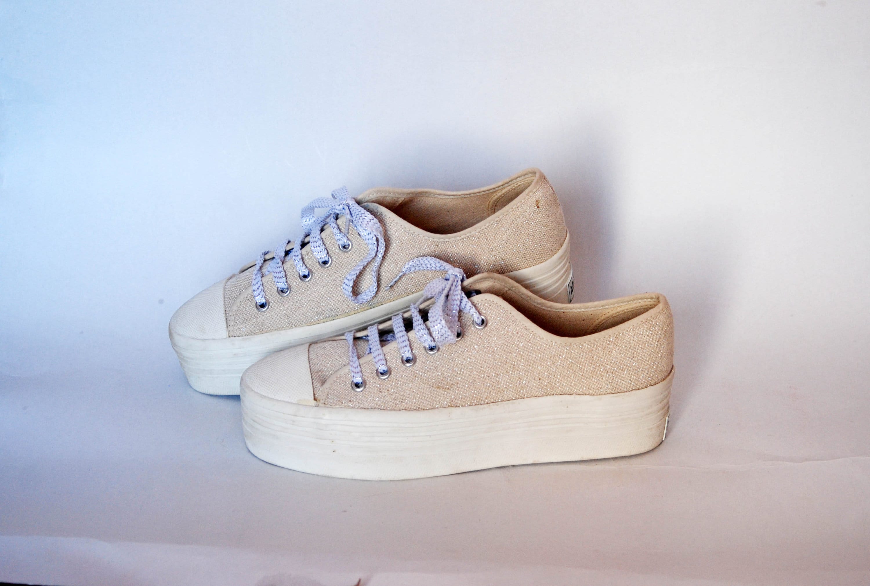 90s sneakers womens