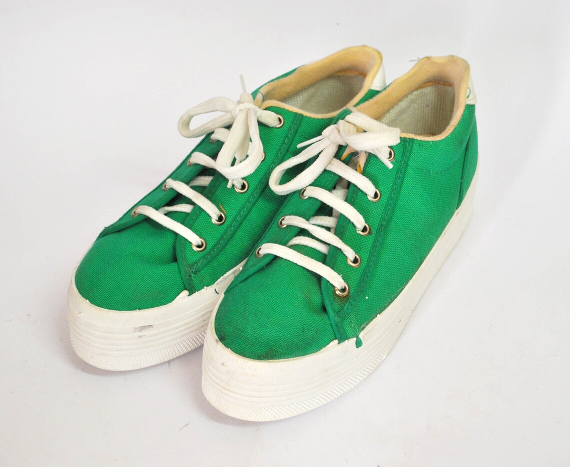 Vintage Green Platform Sneakers – Canvas Low Top Shoes – Chunky Sole 90s Style Trainers – Retro Streetwear Footwear size eu 38 us 7 uk 5, foto 3 di 5