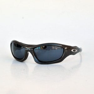 gray black matrix rave sunglasses rectangle sun glasses vintage retro eye wear 90s round alien y2k club unisex sports futuristic lens