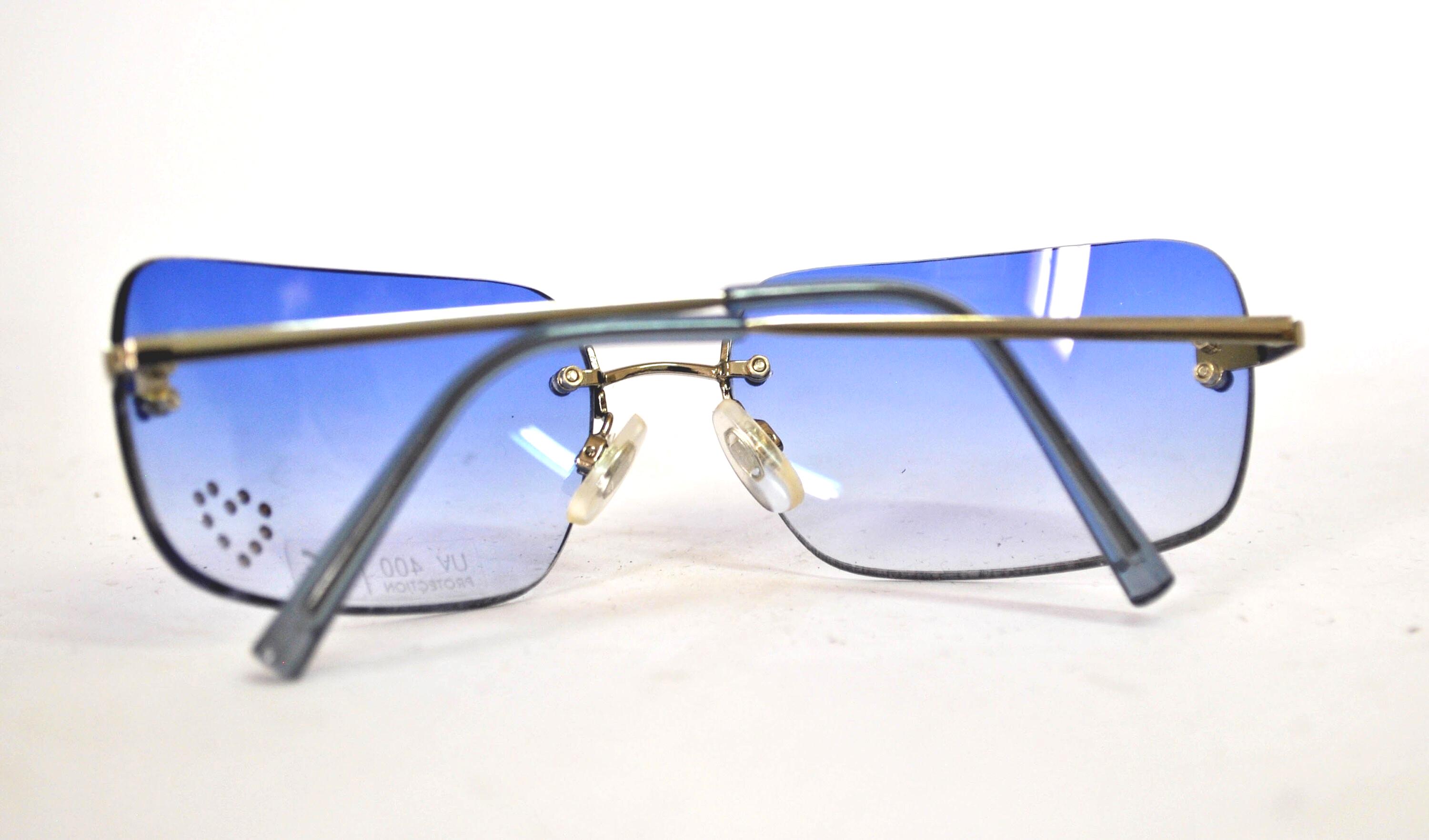 Vintage Rimless Blue Gradient Sunglasses – Y2K Minimal Shades