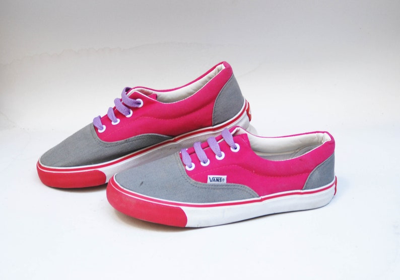 canvas shoes pink