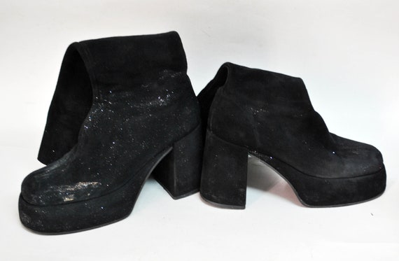 black zip up platform boots