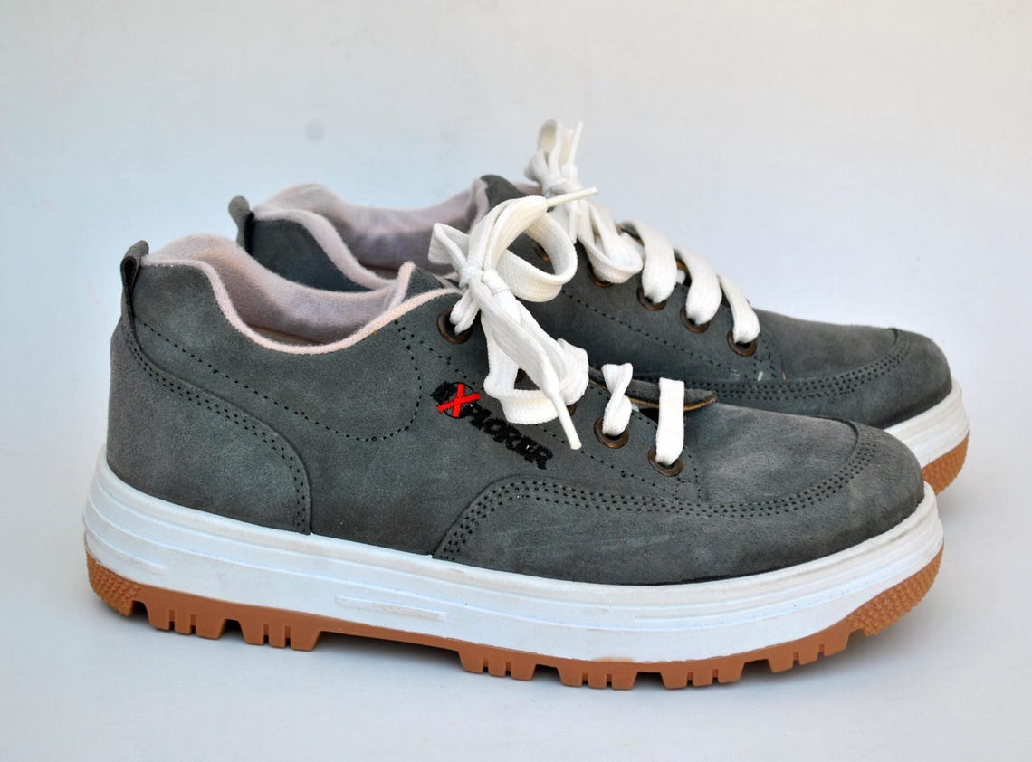 chunky sneakers blue Comfortable vintage work syede leather Walking Hiking womens shoes size eu 41 uk 8 us 10 90s mountain ugly trail farm, foto 4 di 5
