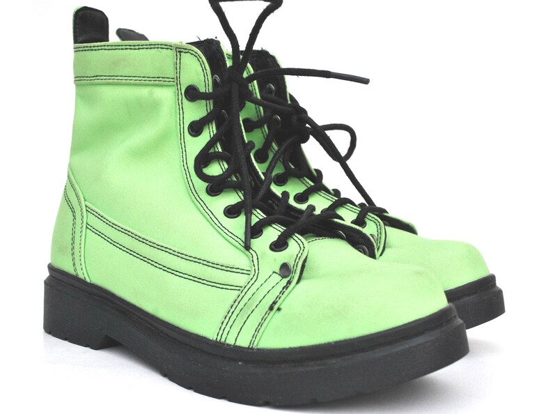 Neongroene enkellaarzen – dikke gevechtslaarzen met veters – retro statement schoenen maat 38 / 7 afbeelding 5