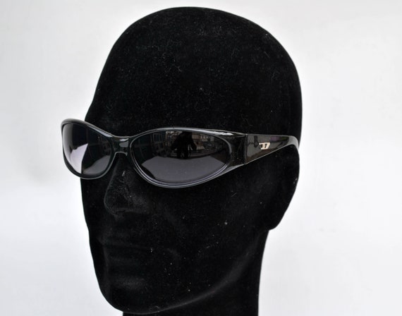 vintage black sunglasses retro eye wear round wom… - image 7