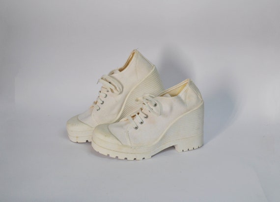1990s platform shoes