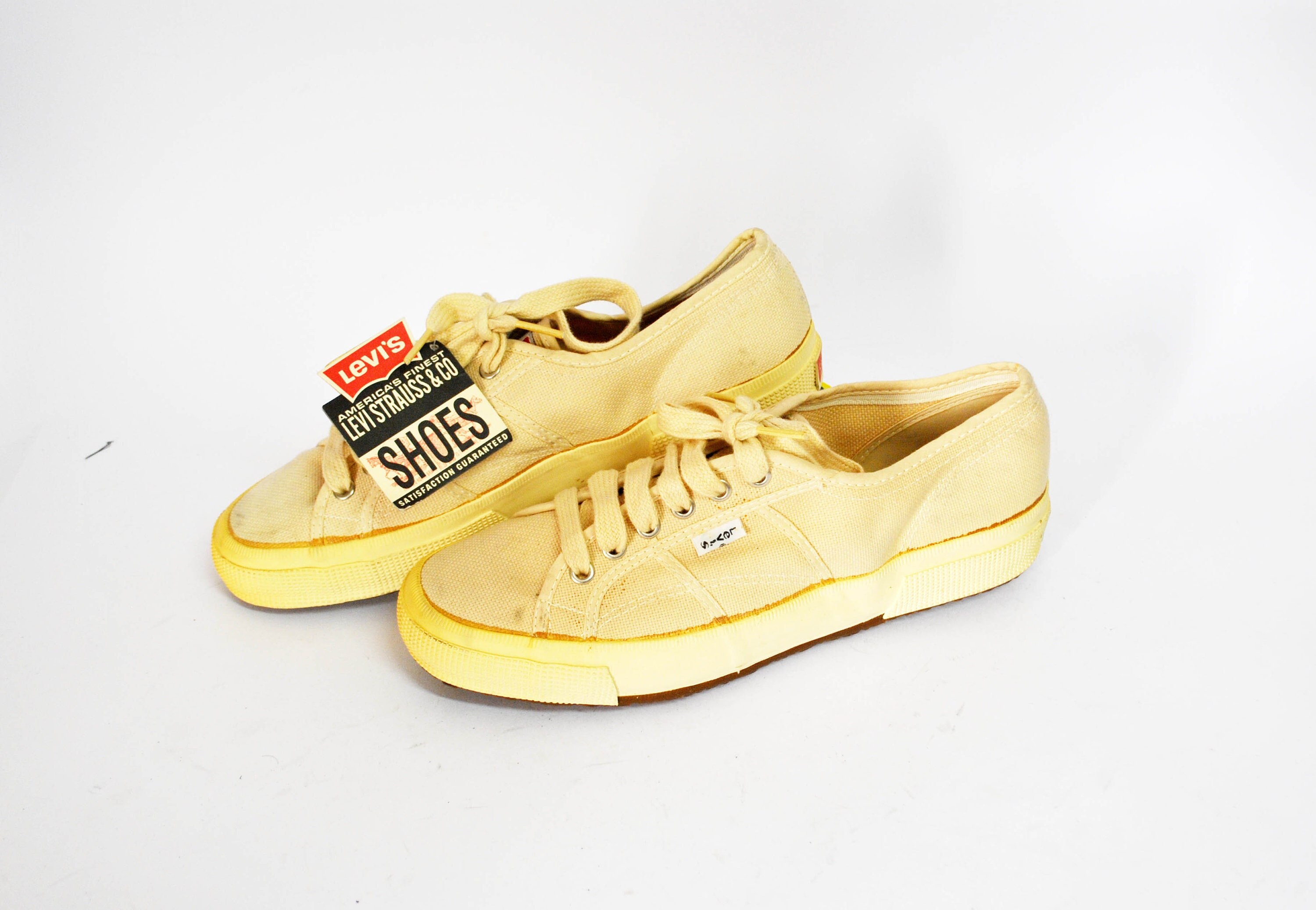yellow levi shoes