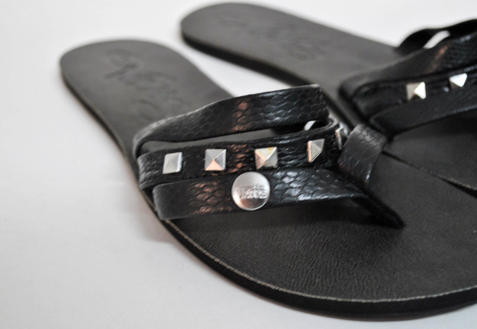 platform vans slides
