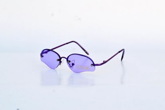 Vintage Rimless Purple Sunglasses – Y2K Frameless Shades – Retro UV400 Eyewear – Minimal 90s Style Glasses