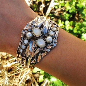 Vintage Silver Cuff Bracelet: Wide Carved MOP Inlay, Bohemian Design