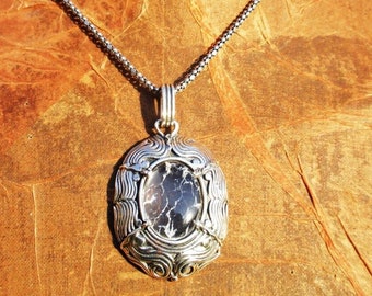 Vintage silver carved necklace pendant for women, Engraved  gemstone necklace for gift