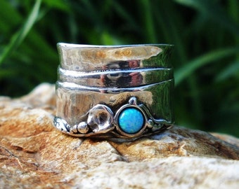 Dainty gemstone silver ring , Ring with Opal, Women's silver ring