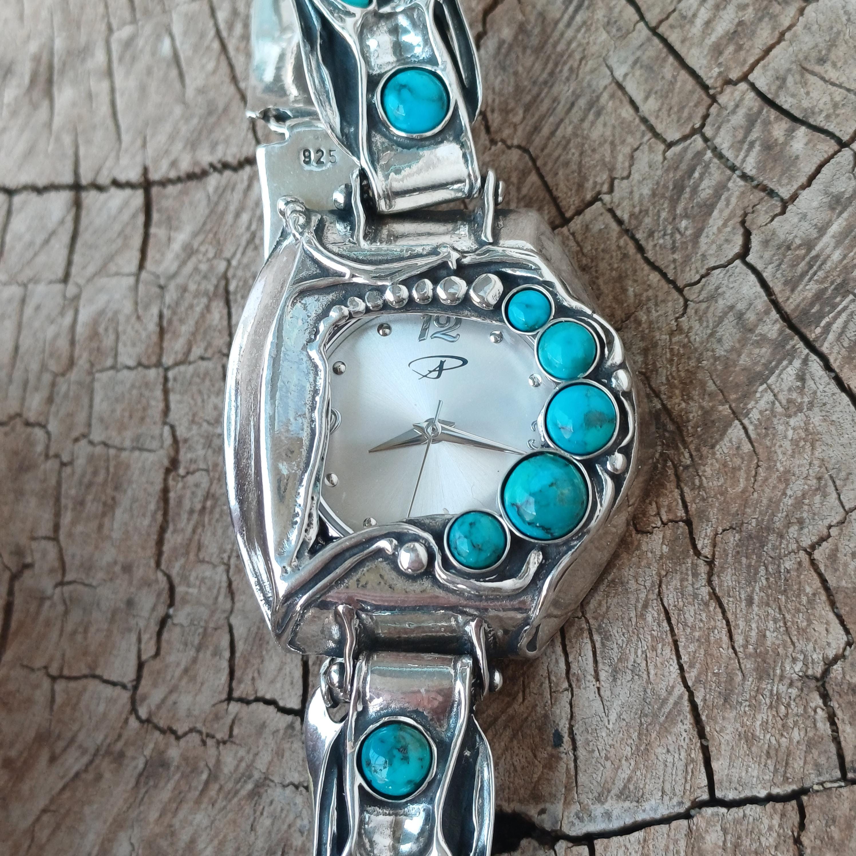 ヴィンテージスタイルのシルバーウォッチ • ターコイズジェムストーン