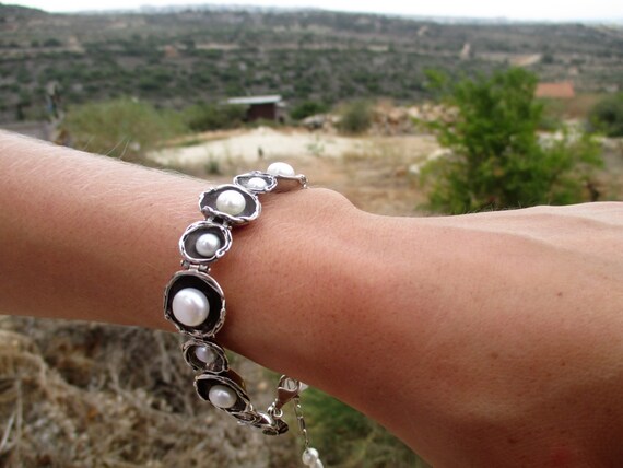 Ladies cheap pearl bracelet
