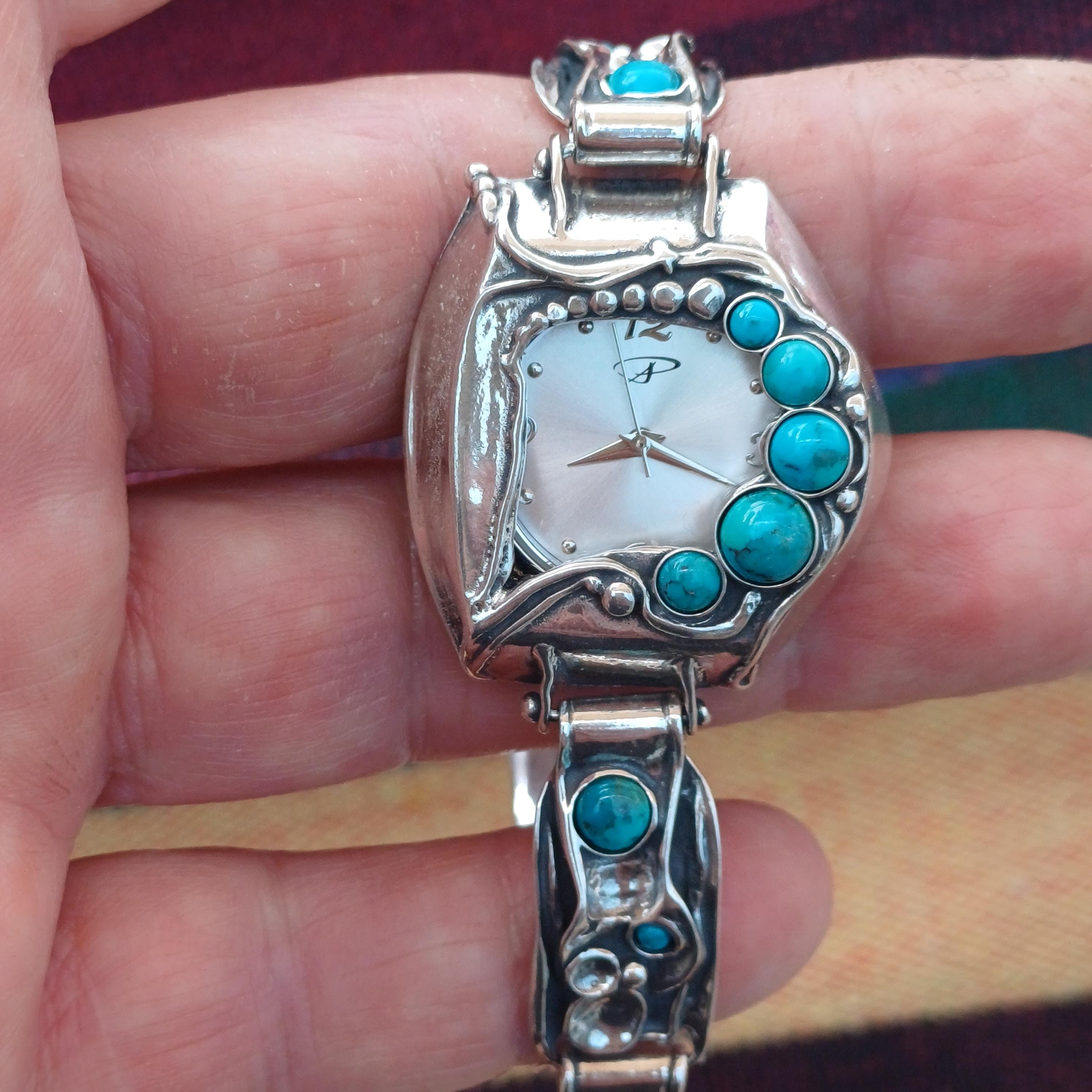 ヴィンテージスタイルのシルバーウォッチ • ターコイズジェムストーン