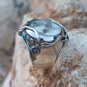 Sterlingzilveren turkoois ringhorloge: gewaagde ambachtelijke sieraden