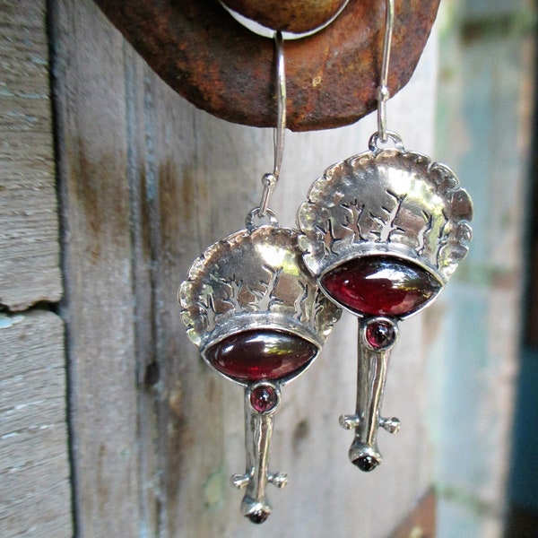 Silver dangle carved garnet  stone earring for women, Vintage  Jewelry gift